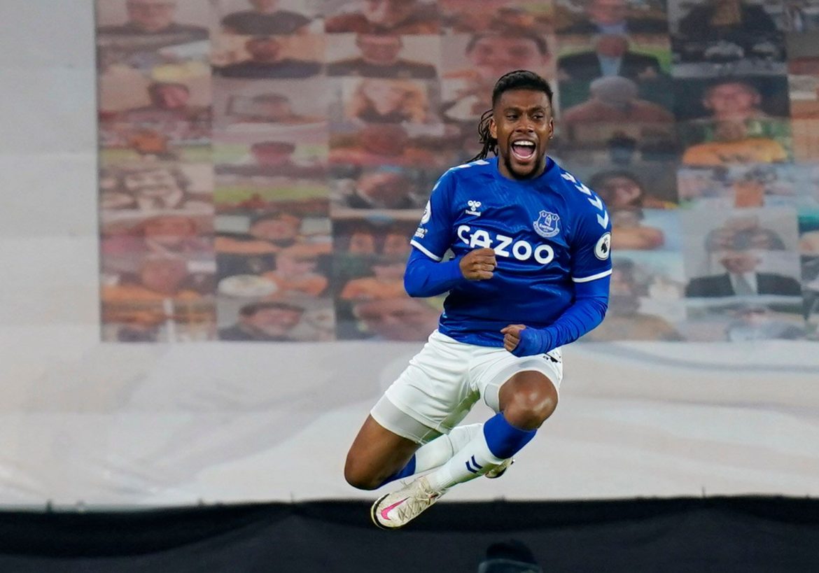 Everton open Alex Iwobi contract talks