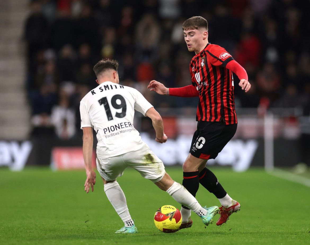Leeds could sell Leif Davis