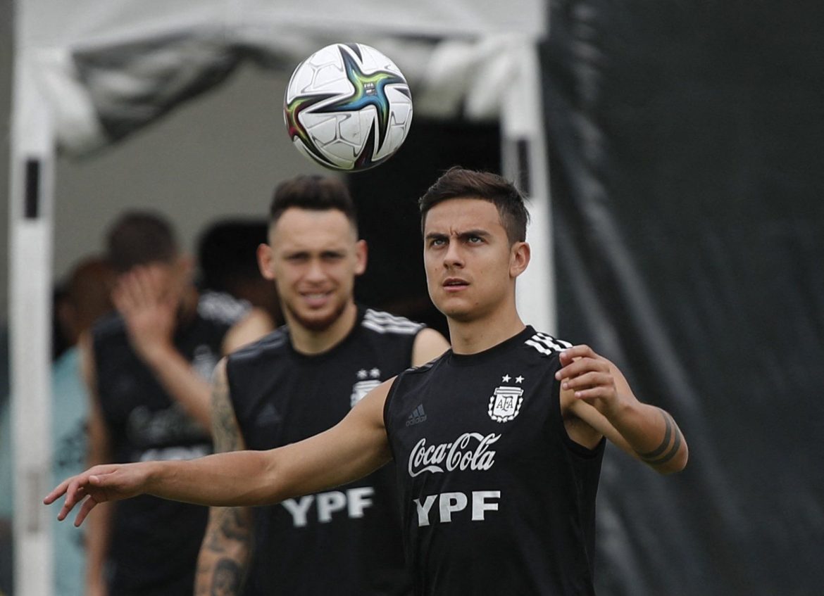 Spurs: Agent spotted on Dybala mission