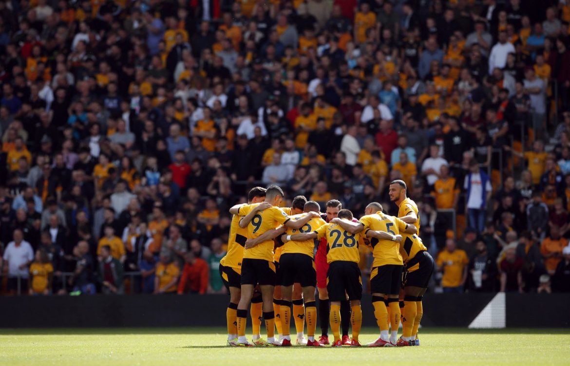 Wolves: Fans fume over Molineux statistic